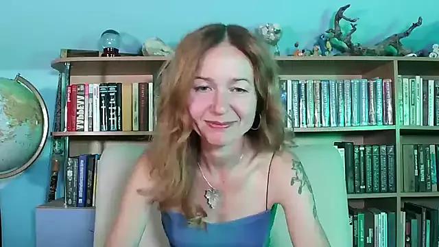 Foxilady357 from StripChat is Freechat