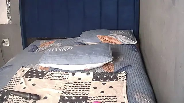 FREAKBARBIE02 from StripChat is Freechat