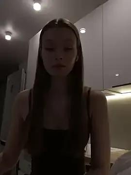 FriendlyFire_18 from StripChat is Freechat