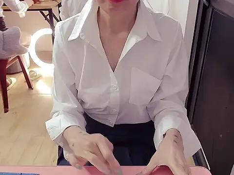 Funnygirl_9x from StripChat is Freechat