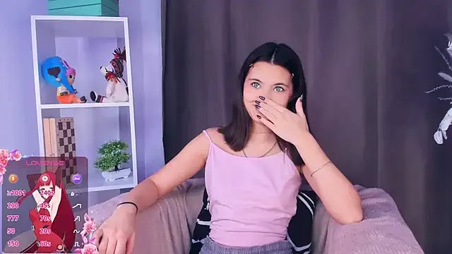 Freechat FunnyyMonkeyy on StripChat