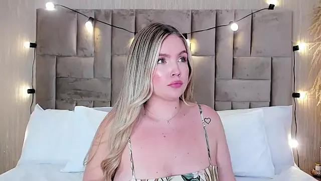 GaiaBaker from StripChat