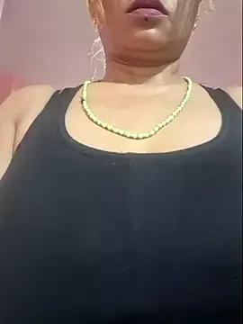 gatadeojosclaros from StripChat