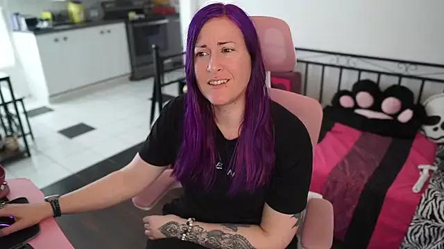 gennyrock from StripChat is Freechat