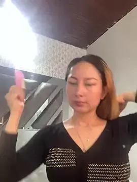 GiaddaPink_ from StripChat is Freechat