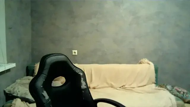 GlibRasher from StripChat is Freechat