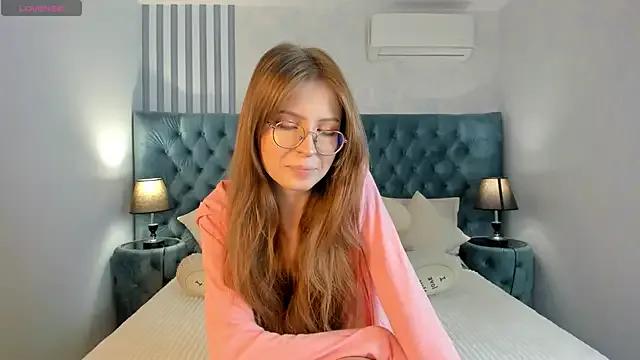 Grace_blush from StripChat is Freechat