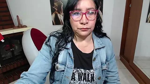 Grace_mature_milf from StripChat is Freechat