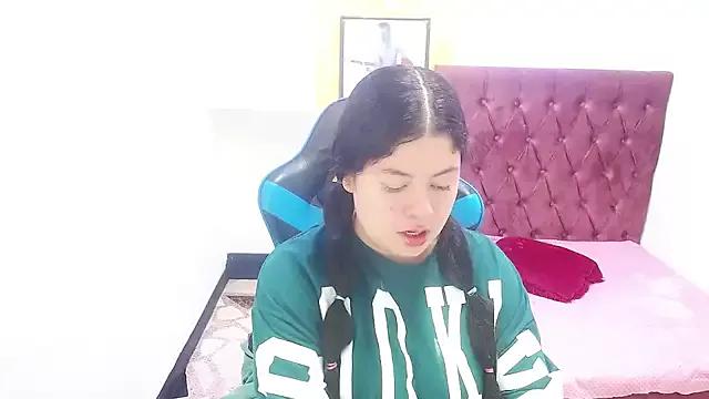 Greiccy_20 from StripChat