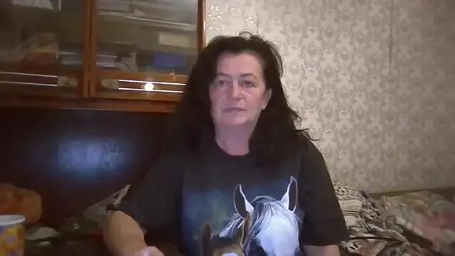 GypsiQueen2 from StripChat