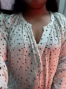 Half_girlfrnd_530 from StripChat is Freechat