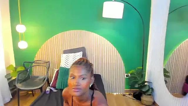 halleylorens from StripChat is Freechat