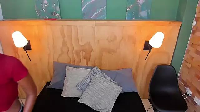 halleylorens from StripChat is Freechat