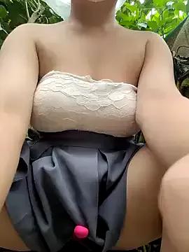 HANA-ZK3 from StripChat is Freechat