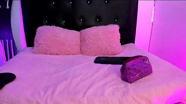 Try girls webcam shows. Sweet cute Free Performers.