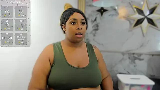 HannyMansonh from StripChat