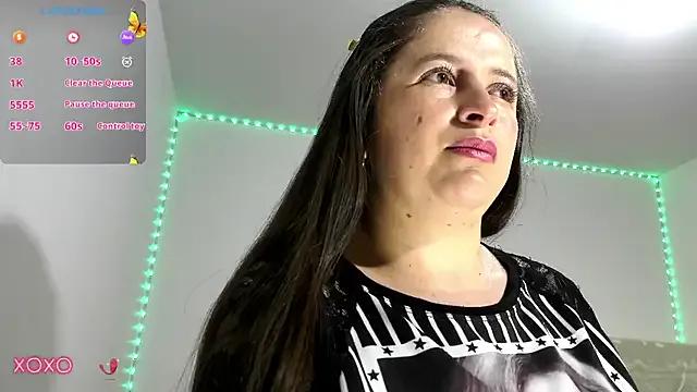 harper1brown from StripChat is Freechat