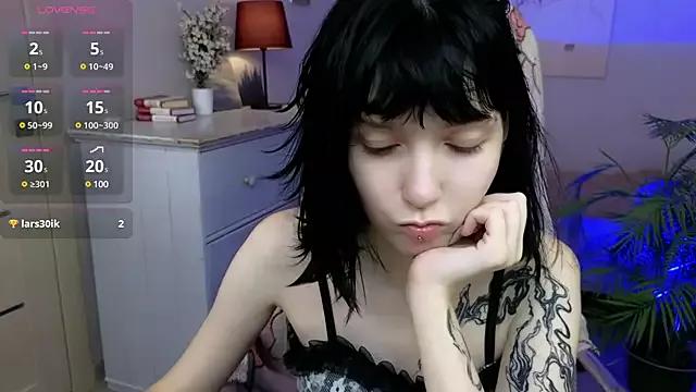 HazelTompson from StripChat