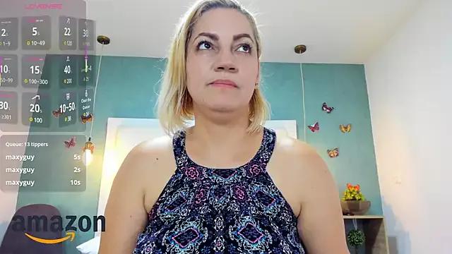 Heidy_milf from StripChat is Freechat