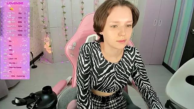 Helen__Hello from StripChat is Freechat
