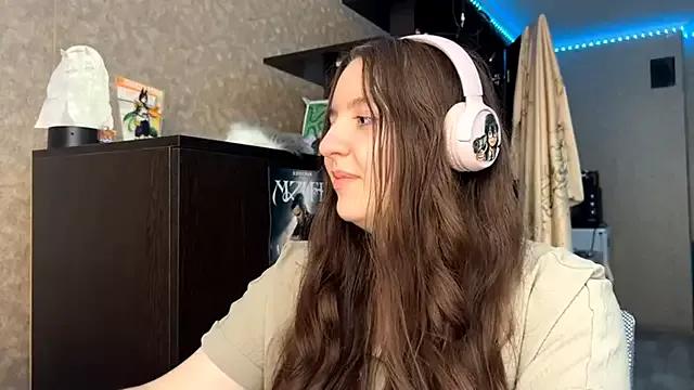 HildaBeames from StripChat is Freechat