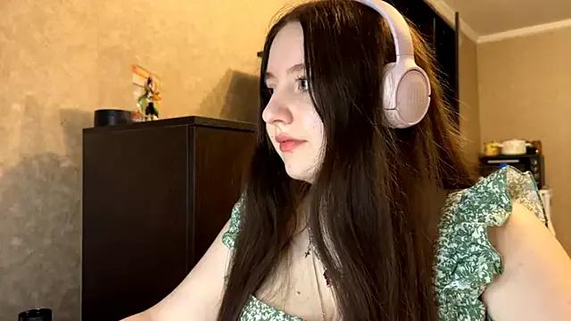 HildaBeames from StripChat is Freechat