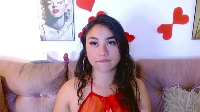 Try girls webcam shows. Sweet cute Free Performers.