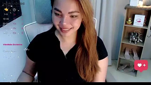 HolLyFaaCKer from StripChat