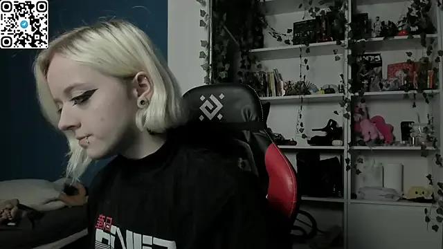 Holy_Mistress_S from StripChat is Freechat