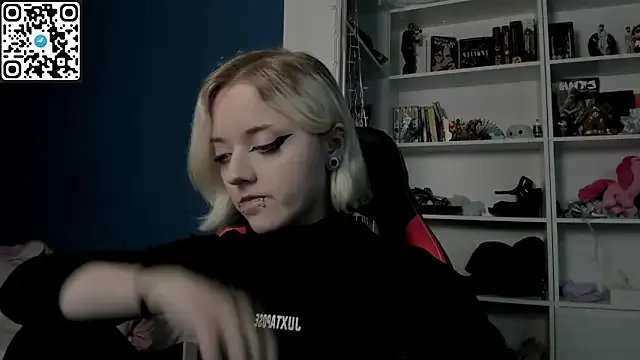 Holy_Mistress_S from StripChat is Freechat