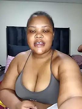 HoneyLeeya from StripChat is Freechat