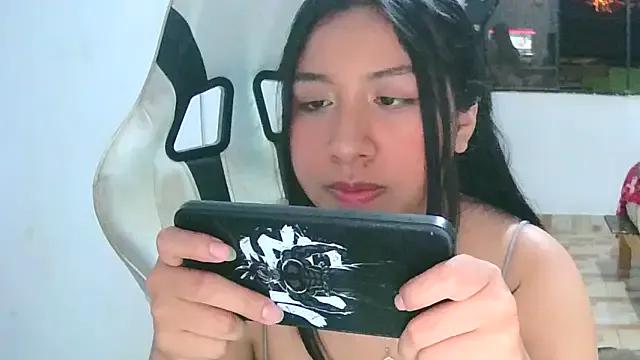 honeysweet111 from StripChat is Freechat