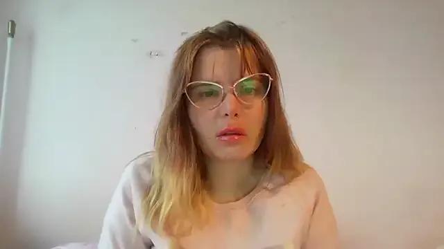 HornyElena from StripChat is Freechat