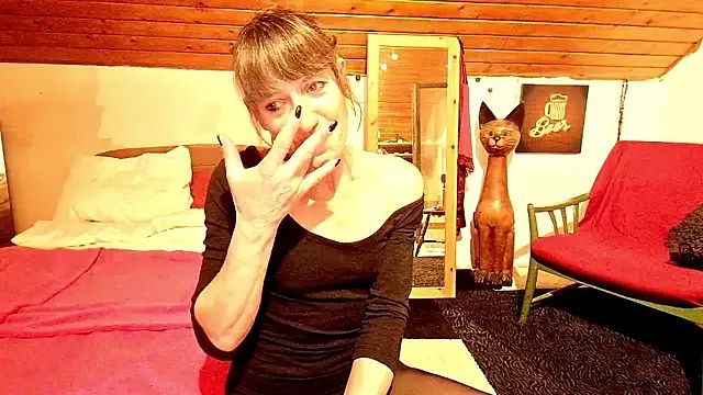 Hot_Colettte from StripChat is Freechat