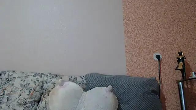 HotDreamm from StripChat