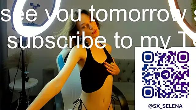 Ice_Strawberry from StripChat is Freechat