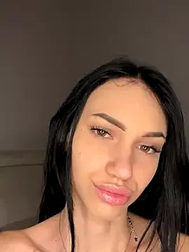 ilariea_girl from StripChat is Freechat