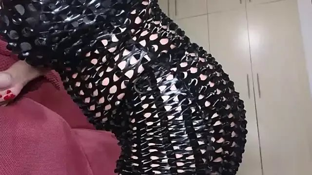 Freechat Ina_HotX on StripChat