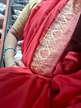 Freechat indianhotwife639 on StripChat