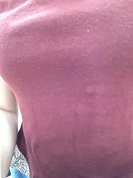 irina_hana from StripChat is Freechat