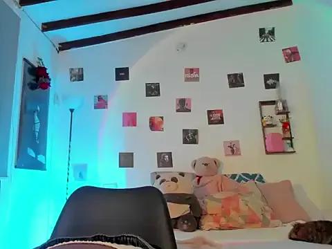 irisallen12 from StripChat is Freechat