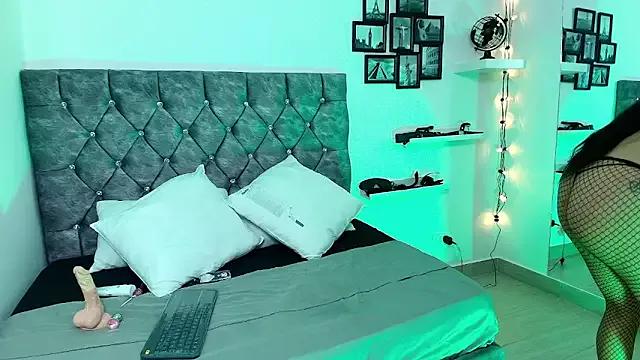 IsisBlaze_LS from StripChat is Freechat