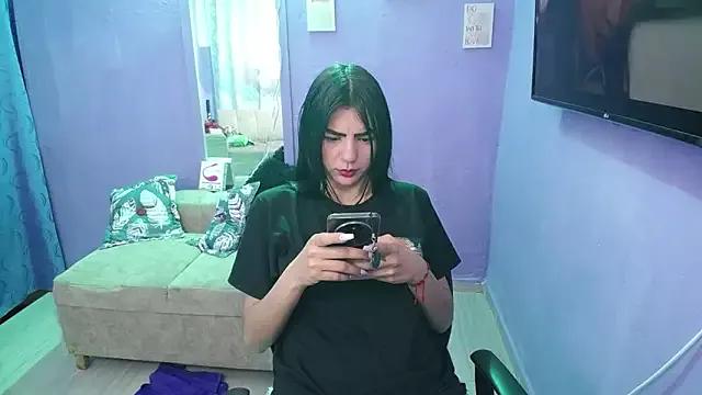 IsisRouse from StripChat is Freechat