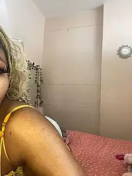 ItsLeyaa from StripChat is Freechat