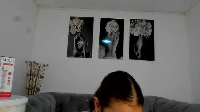 IVY_COOPER_ from StripChat is Freechat