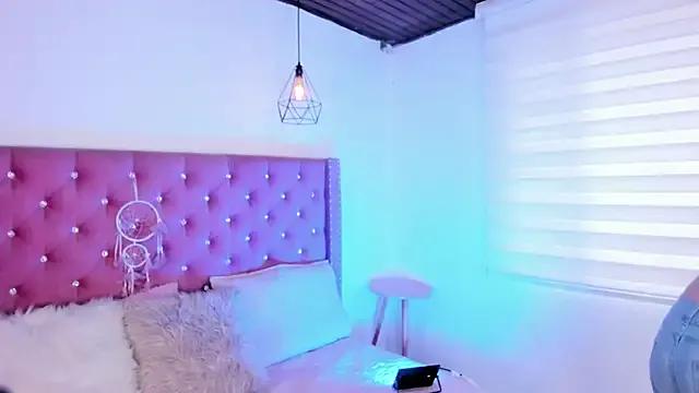 Jade_rey_ from StripChat is Freechat