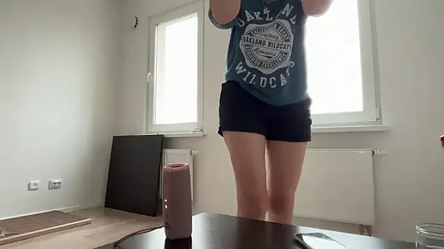 Try girls webcam shows. Sweet cute Free Performers.