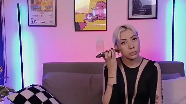 Try girls webcam shows. Sweet cute Free Performers.