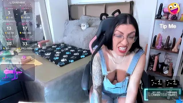 Try girls webcam shows. Sweet cute Free Performers.