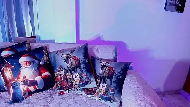 Jenn_W from StripChat